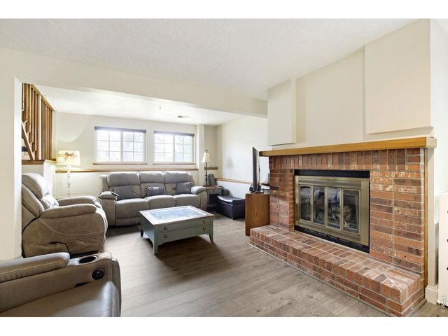 4962 W 7th St W, Greeley, CO 80634