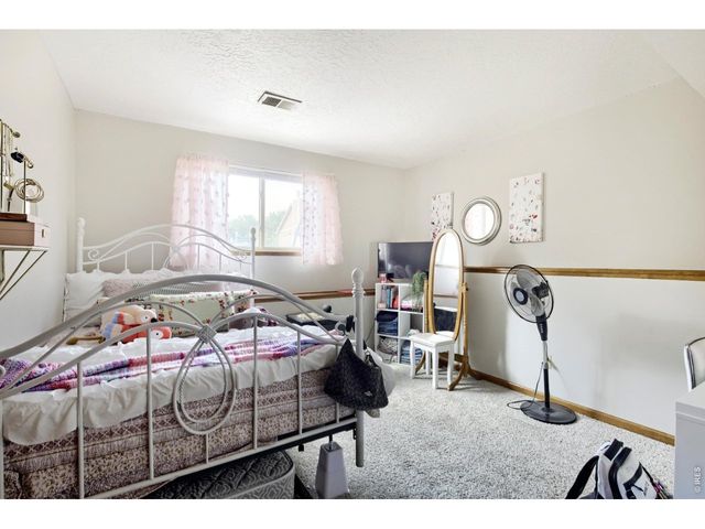 4962 W 7th St W, Greeley, CO 80634