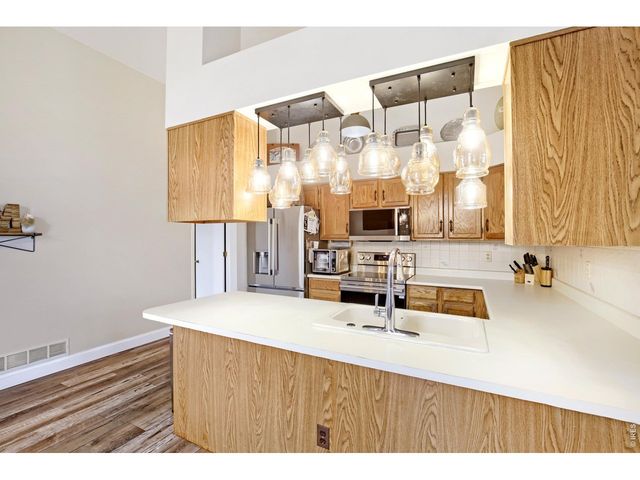 4962 W 7th St W, Greeley, CO 80634