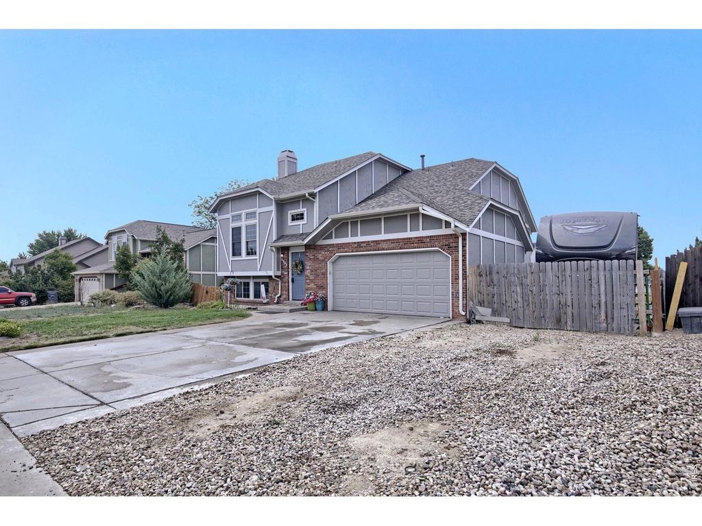 4962 W 7th St W, Greeley, CO 80634