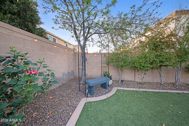 17239 W IRONWOOD Street, Surprise, AZ 85388