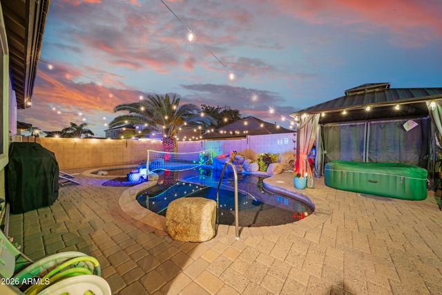 17239 W IRONWOOD Street, Surprise, AZ 85388