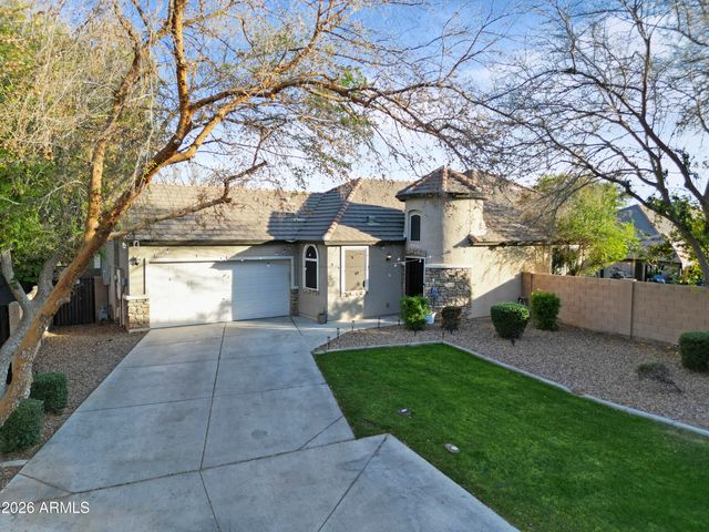 17239 W IRONWOOD Street, Surprise, AZ 85388