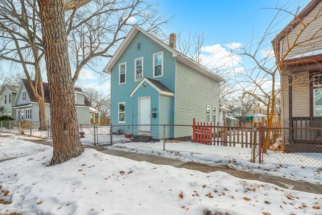 46 Winnipeg Avenue, Saint Paul, MN 55117