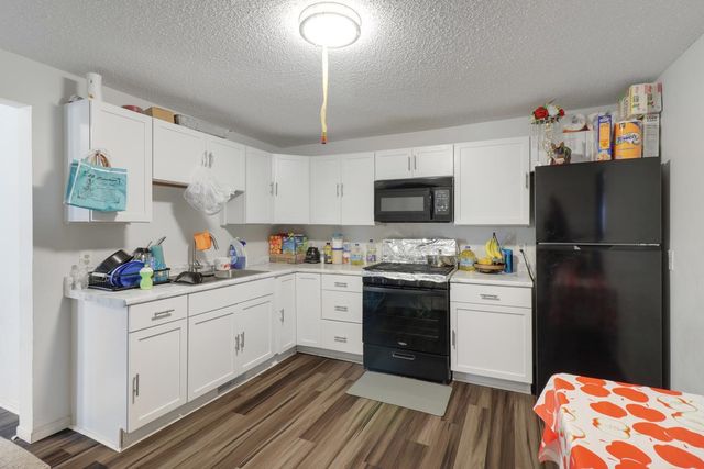 46 Winnipeg Avenue, Saint Paul, MN 55117