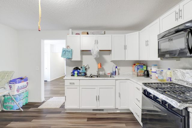 46 Winnipeg Avenue, Saint Paul, MN 55117