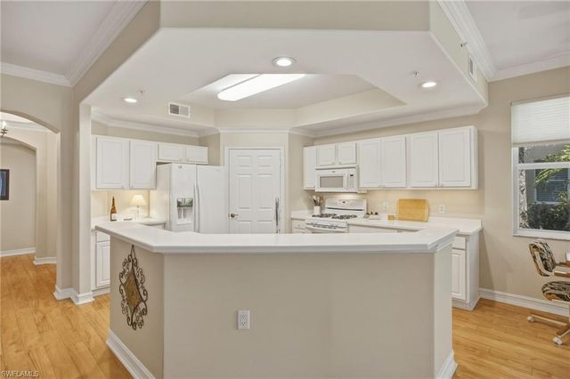 11033 Harbour Yacht CT # 101, Fort Myers, FL 33908