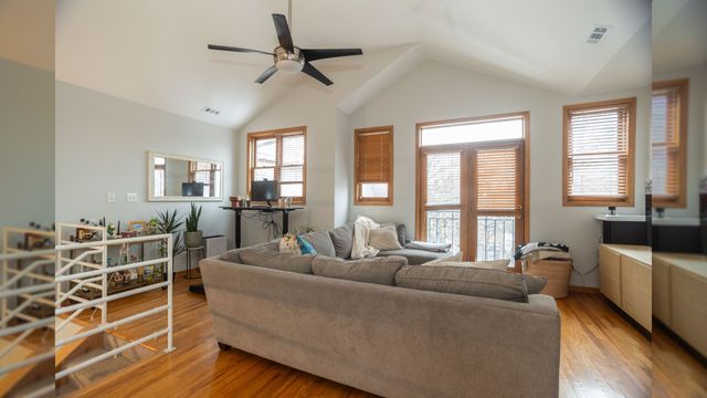 1436 W Huron Street 3, Chicago, IL 60642