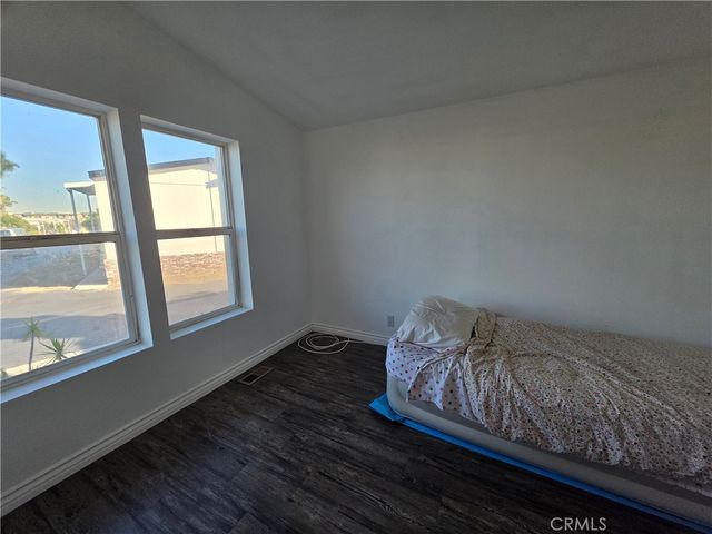 17700 WESTERN Avenue 1, Gardena, CA 90248