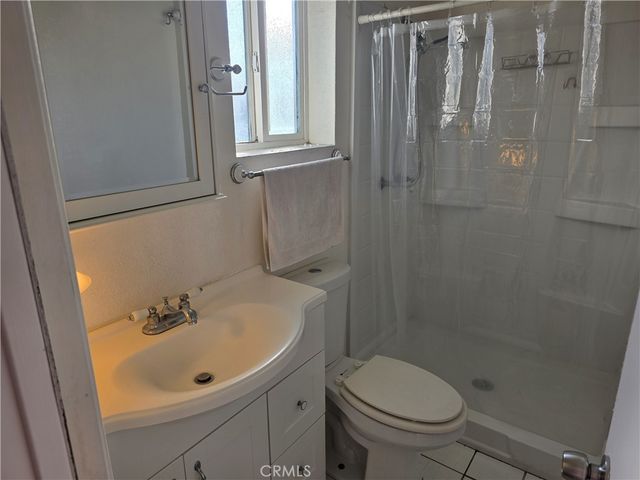 17700 WESTERN Avenue 1, Gardena, CA 90248