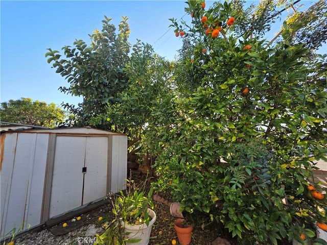 17700 WESTERN Avenue 1, Gardena, CA 90248