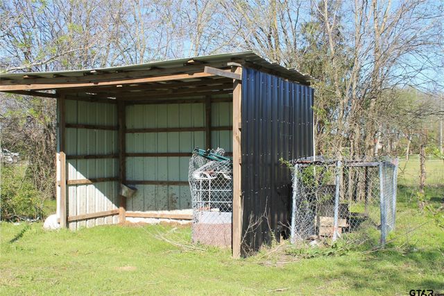 37444 State Highway 64, Wills Point, TX 75169