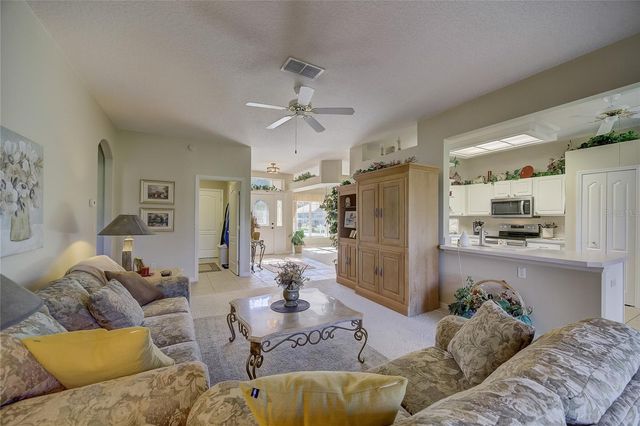 2234 FENTON AVENUE, Clermont, FL 34711