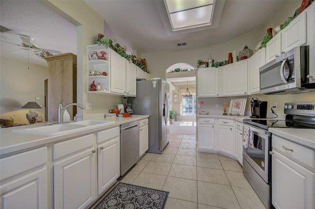 2234 FENTON AVENUE, Clermont, FL 34711