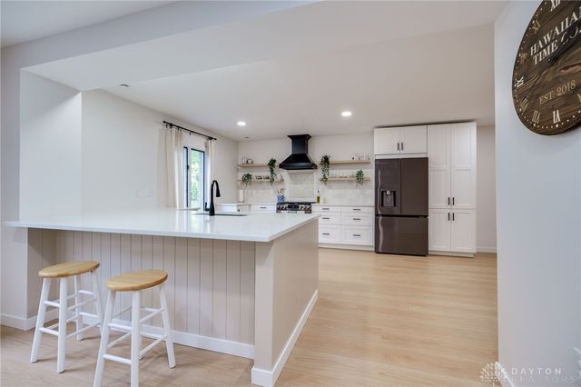 99 Davis Road, Dayton, OH 45459