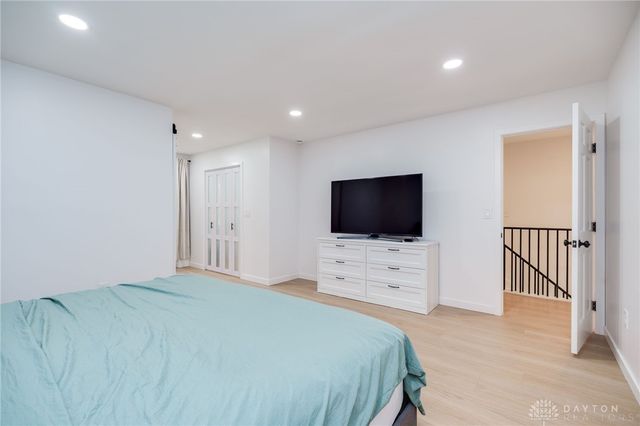 99 Davis Road, Dayton, OH 45459