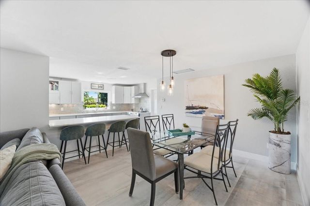 1023 EL VALLE AVENUE, Fort Myers, FL 33919