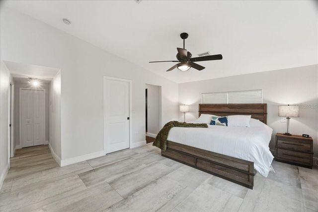 1023 EL VALLE AVENUE, Fort Myers, FL 33919