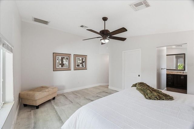 1023 EL VALLE AVENUE, Fort Myers, FL 33919