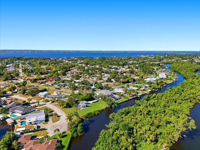 1023 EL VALLE AVENUE, Fort Myers, FL 33919