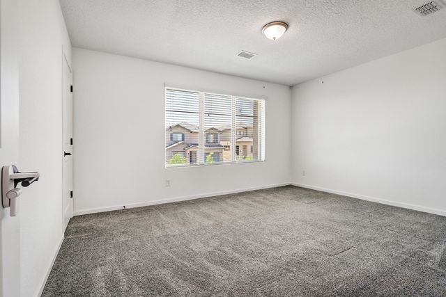 12109 Echo Valley Lane NW, Albuquerque, NM 87120
