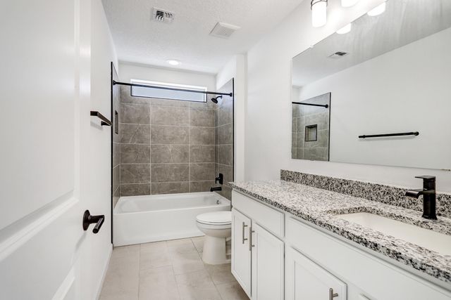 12109 Echo Valley Lane NW, Albuquerque, NM 87120