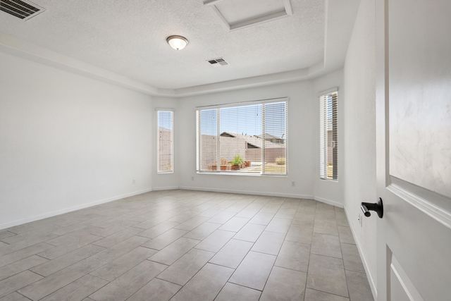 12109 Echo Valley Lane NW, Albuquerque, NM 87120