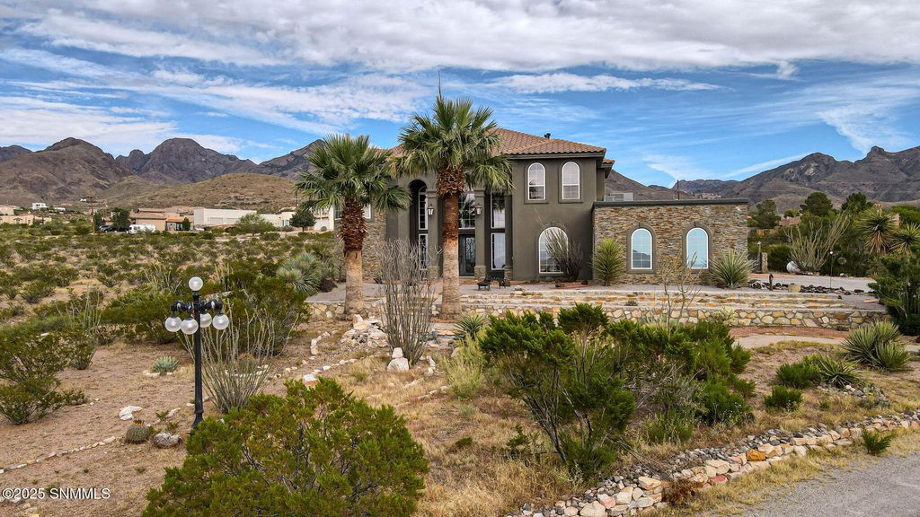 5041 Diamond Mine Road, Las Cruces, NM 88011