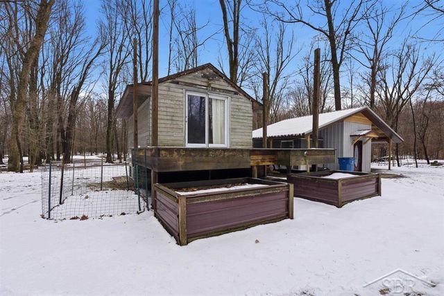 2647 W Huckleberry Road, Sanford, MI 48657