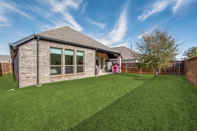 317 Foxthorne Way, Little Elm, TX 75068