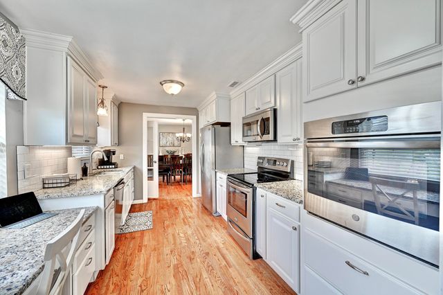 2910 Dixie HWY, Crestview Hills, KY 41017