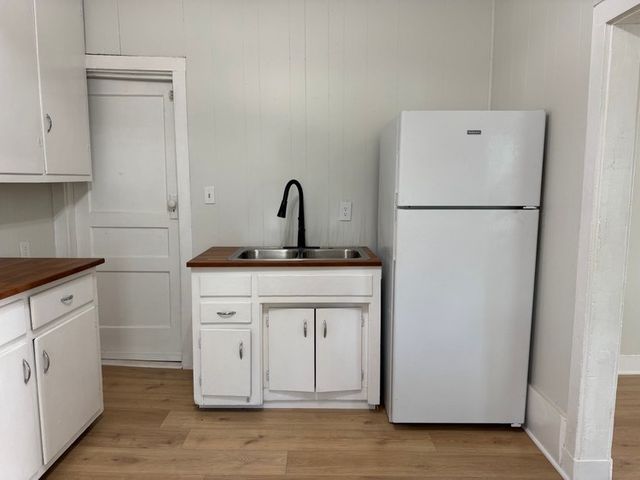 143 Morrison St Apt 1, Gallatin, TN 37066
