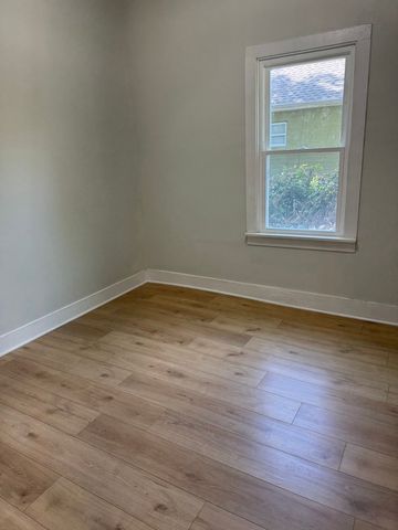 143 Morrison St Apt 1, Gallatin, TN 37066