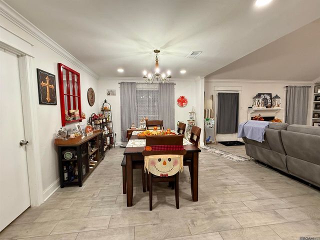 9715 Hardwood Dr, Baton Rouge, LA 70818