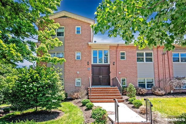 29 Upper Mountain Avenue C2901, Montclair, NJ 07042