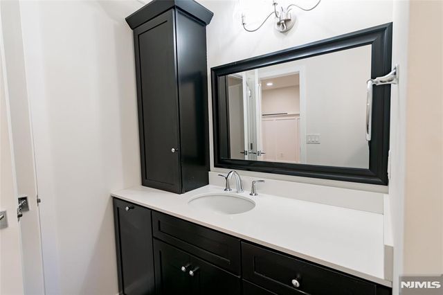 29 Upper Mountain Avenue C2901, Montclair, NJ 07042
