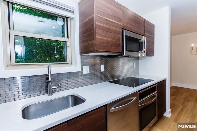 29 Upper Mountain Avenue C2901, Montclair, NJ 07042