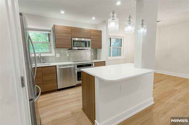 29 Upper Mountain Avenue C2901, Montclair, NJ 07042
