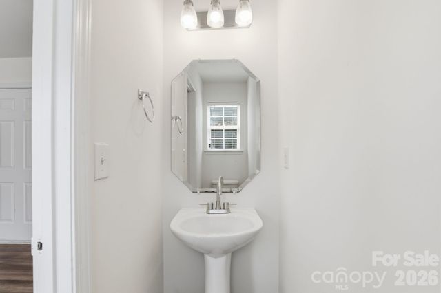 5623 Henderson Oaks Drive, Charlotte, NC 28269