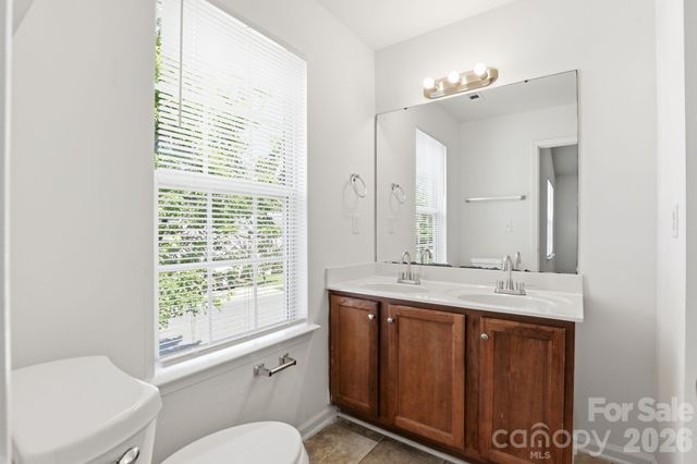 5623 Henderson Oaks Drive, Charlotte, NC 28269