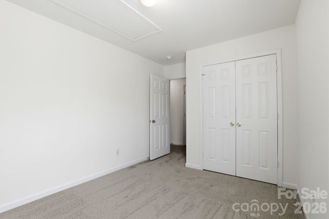 5623 Henderson Oaks Drive, Charlotte, NC 28269