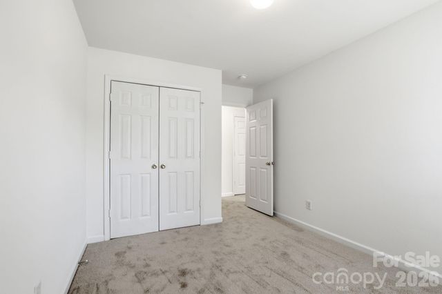 5623 Henderson Oaks Drive, Charlotte, NC 28269