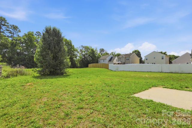 5623 Henderson Oaks Drive, Charlotte, NC 28269