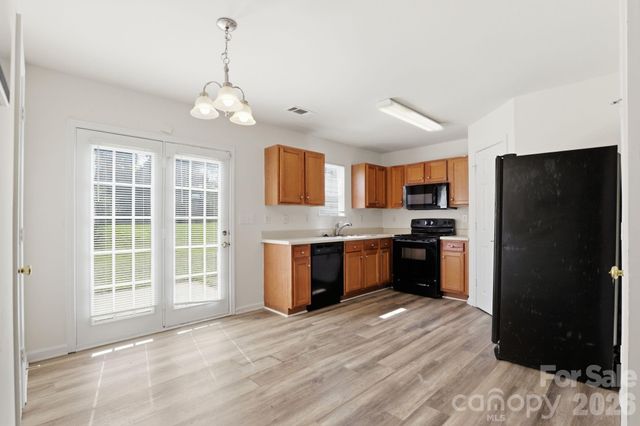 5623 Henderson Oaks Drive, Charlotte, NC 28269