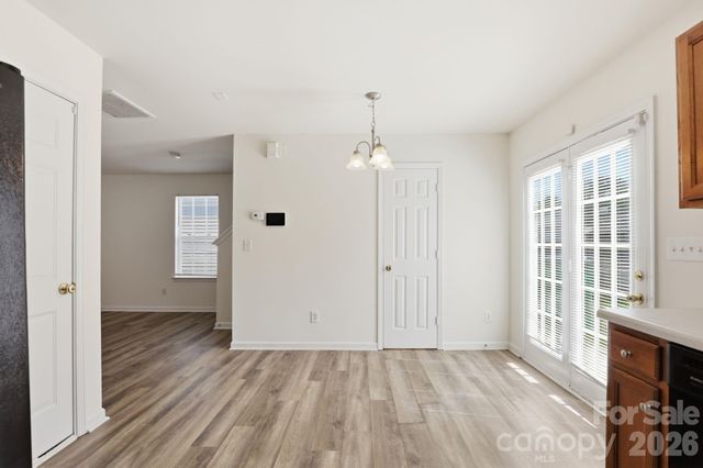 5623 Henderson Oaks Drive, Charlotte, NC 28269