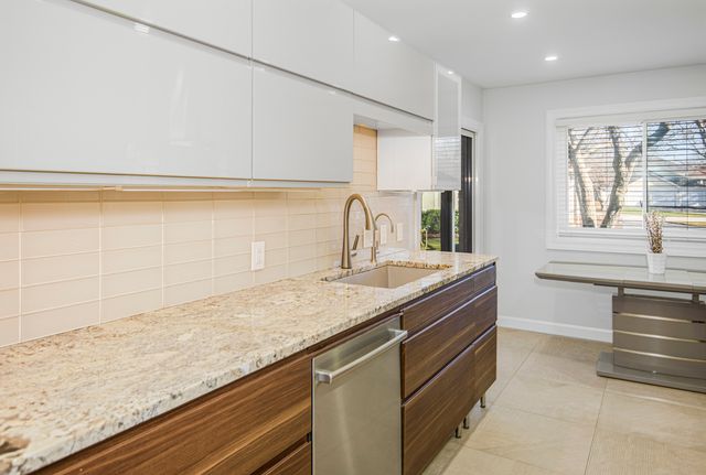 1168 Middlebury Lane A1, Wheeling, IL 60090