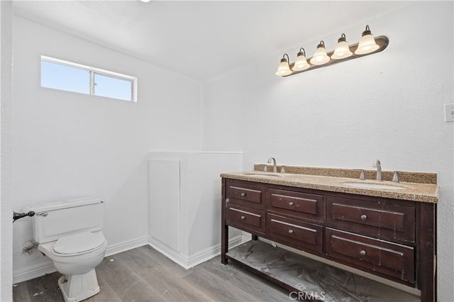7081 Valley Way, Jurupa Valley, CA 92509