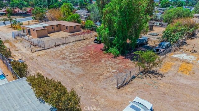 7081 Valley Way, Jurupa Valley, CA 92509