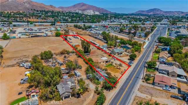 7081 Valley Way, Jurupa Valley, CA 92509