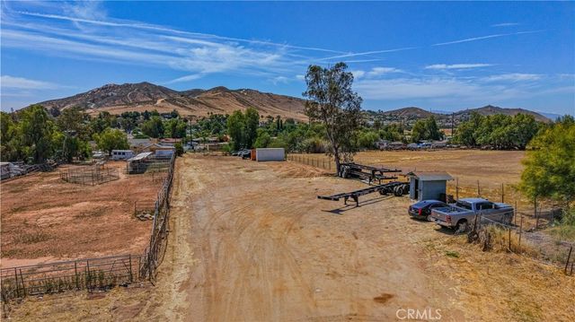 7081 Valley Way, Jurupa Valley, CA 92509